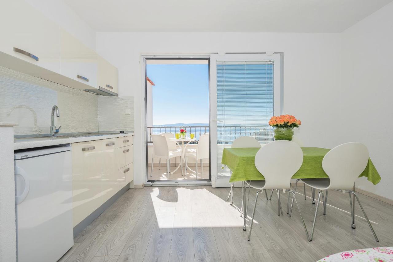Apartmani Katarina Tučepi Екстериор снимка
